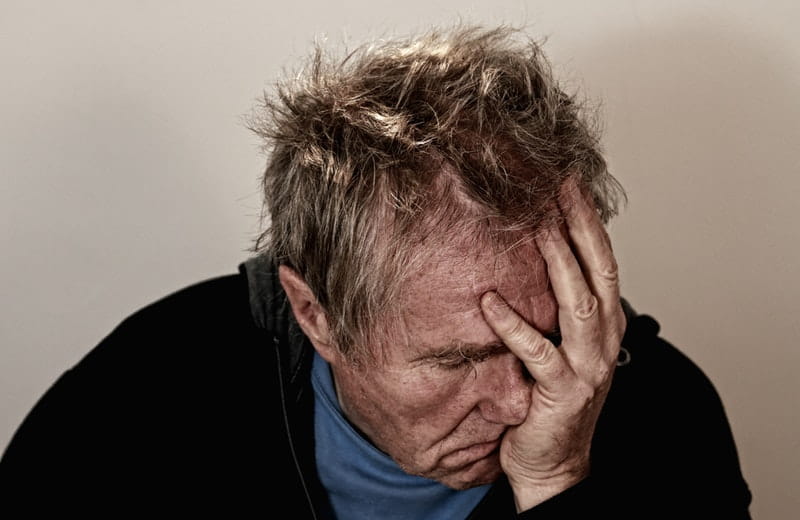 10 symptoms of a migraine